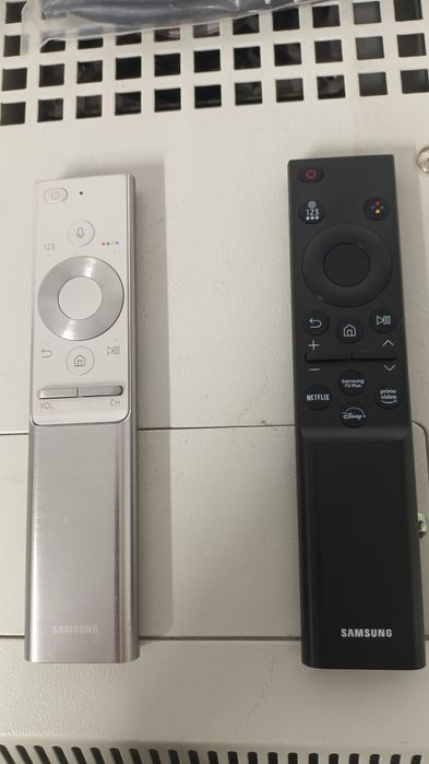 Samsung - One Connect, cabos e comandos