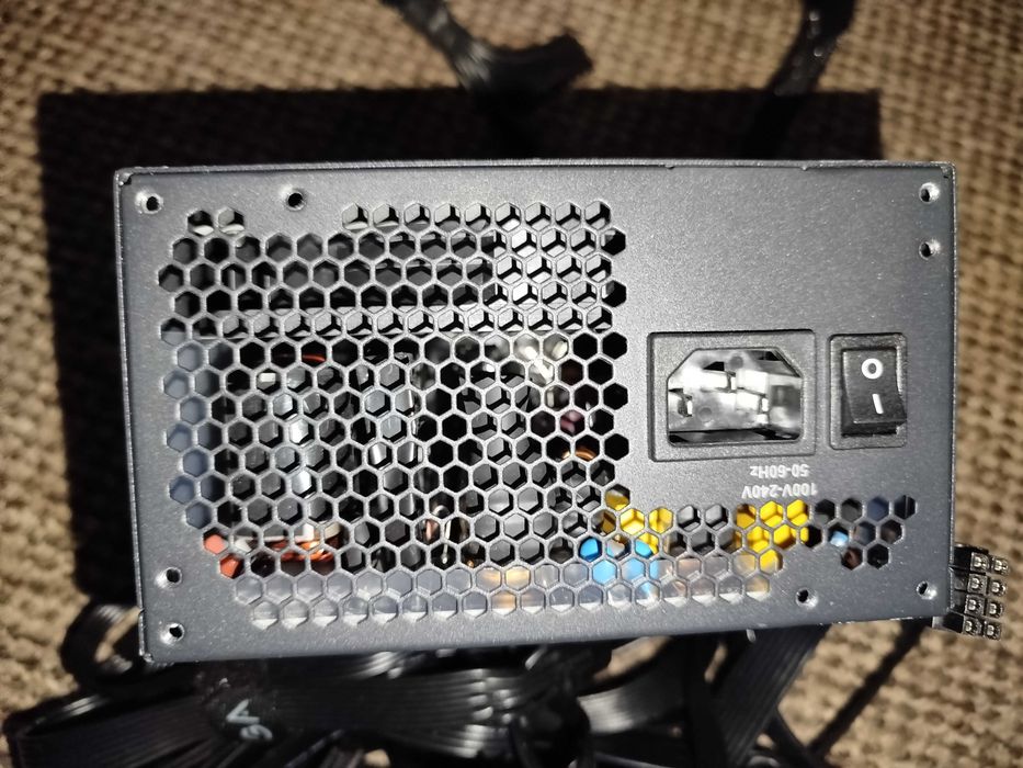 Блок живлення ЕVGA 750GQ 80plus gold