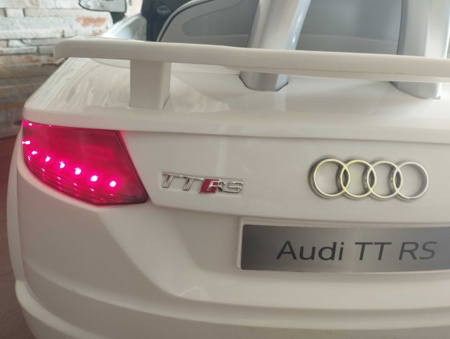 Carro Eléctrico Criança Audi TT RS