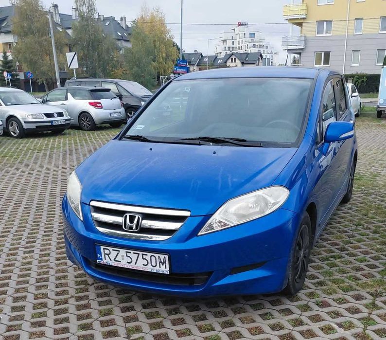 Honda FR-V