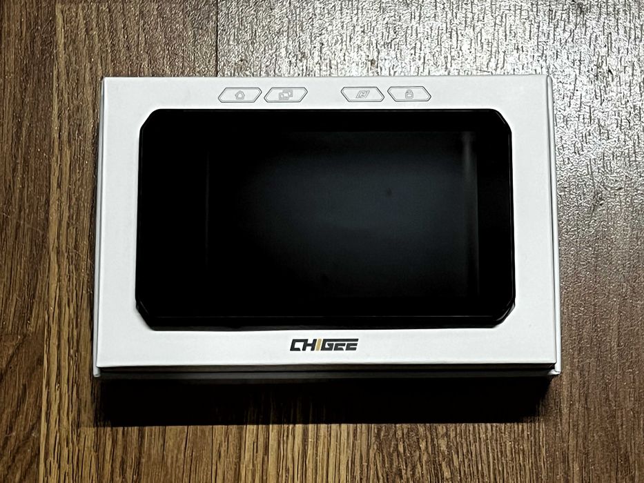 COMO NOVO :: CHIGEE AIO-5 Play (para BMW)