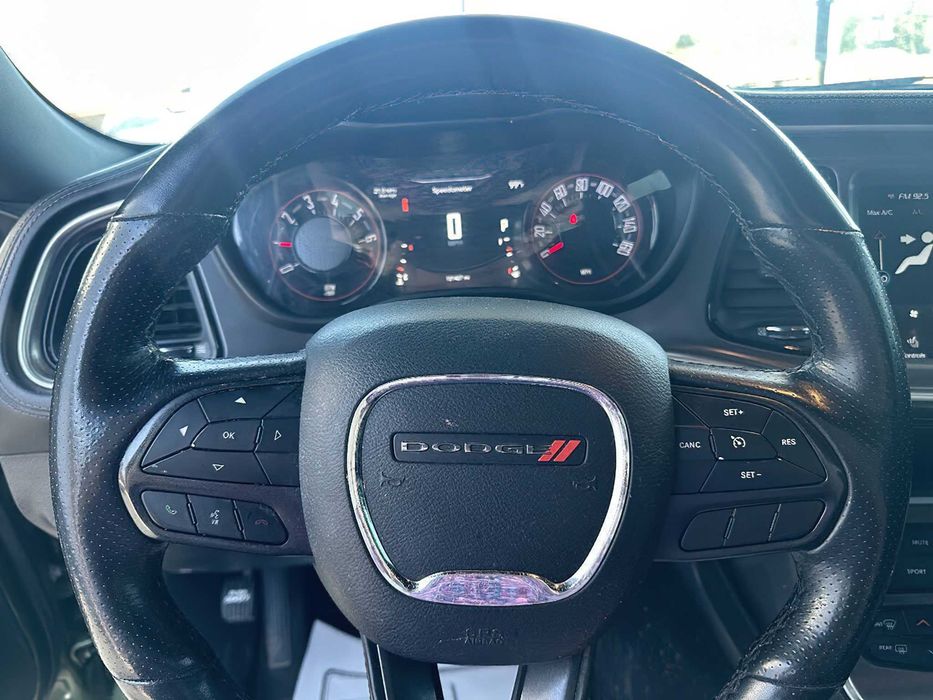 Dodge Challenger      2020
