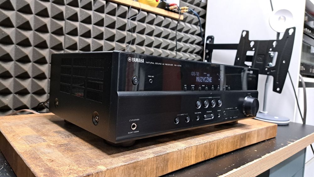 Amplituner Yamaha RX-V373