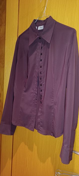 Camisa M, cor beringela da Mango