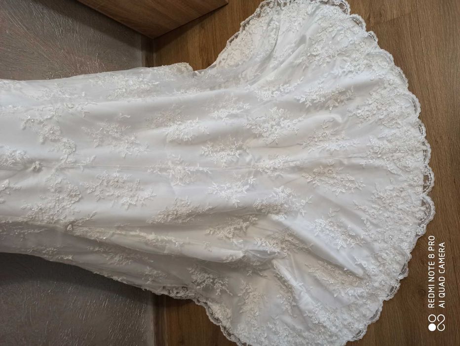 Suknia ślubna 34 36 koronka z kryształkami syrenka