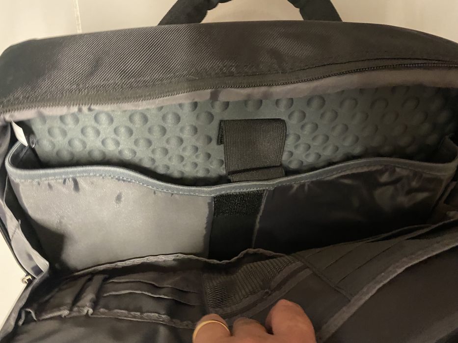 Mala preta para computador portátil