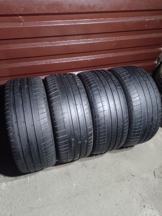 Резина Шини 225 40 R18 Michelin PilotSport 3