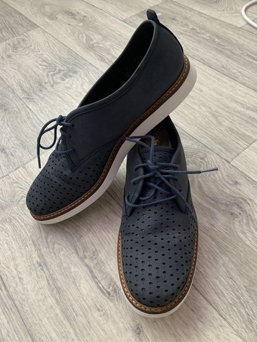 Скіряні туфлі Clarks