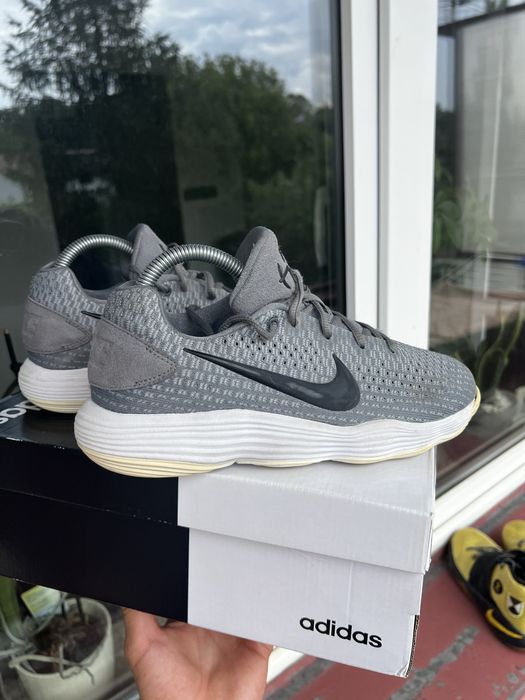 Nike Hyperdunk 17 low buty do koszykówki szare