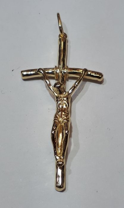 Złoty krzyżyk papieski 585