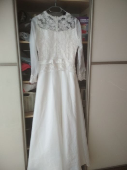 Kremowa Suknia ślubna