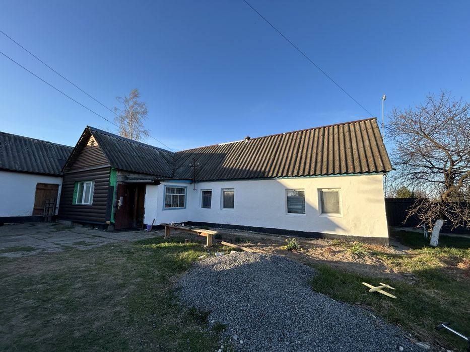 Будинок з хорошим ремонтом. Пашини