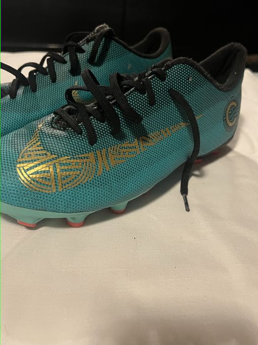 Dziecięce buty piłkarskie Nike Jr. Mercurial Vapor XII 37 38