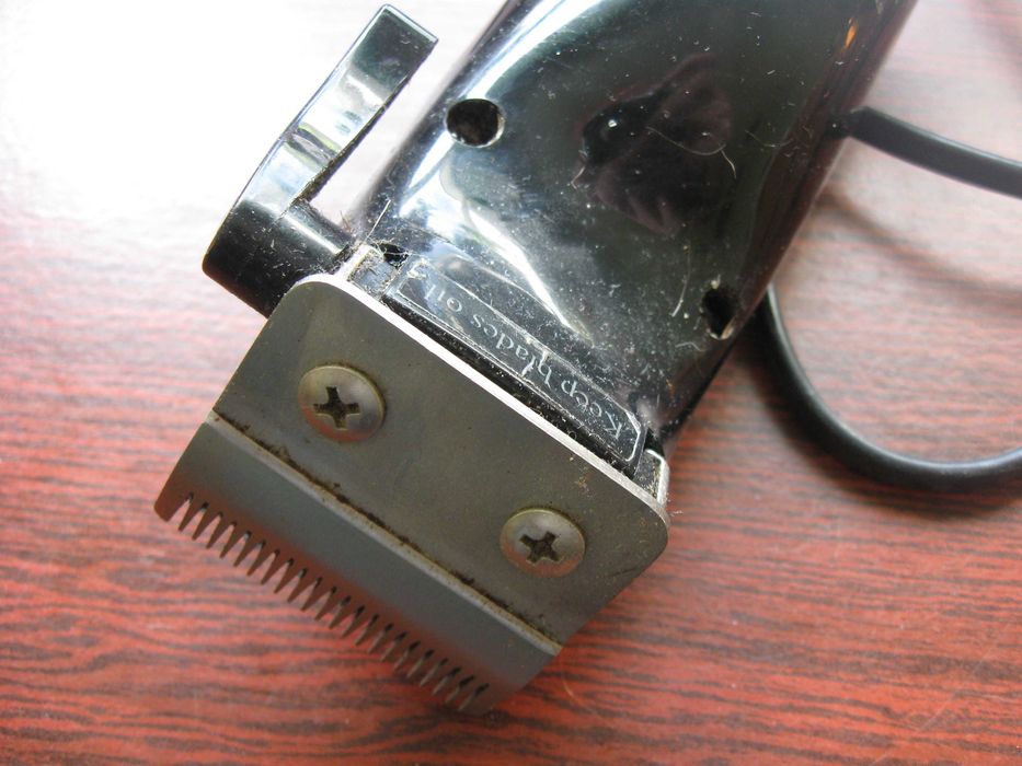 Машинка для стрижки Scarlett SC-1261