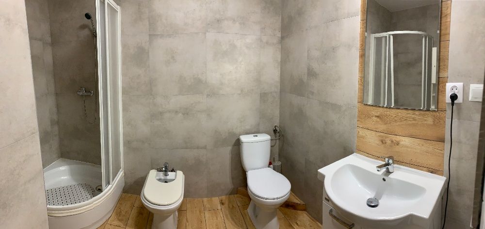 Kwatery Pracownicze Pokoje PIASECZNO ( pokoje 2 i 3 osobowe)