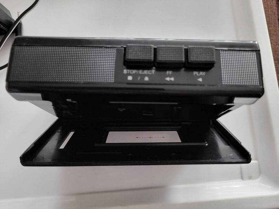 Walkman Sharp JC- 105 BK- nadal sprawny