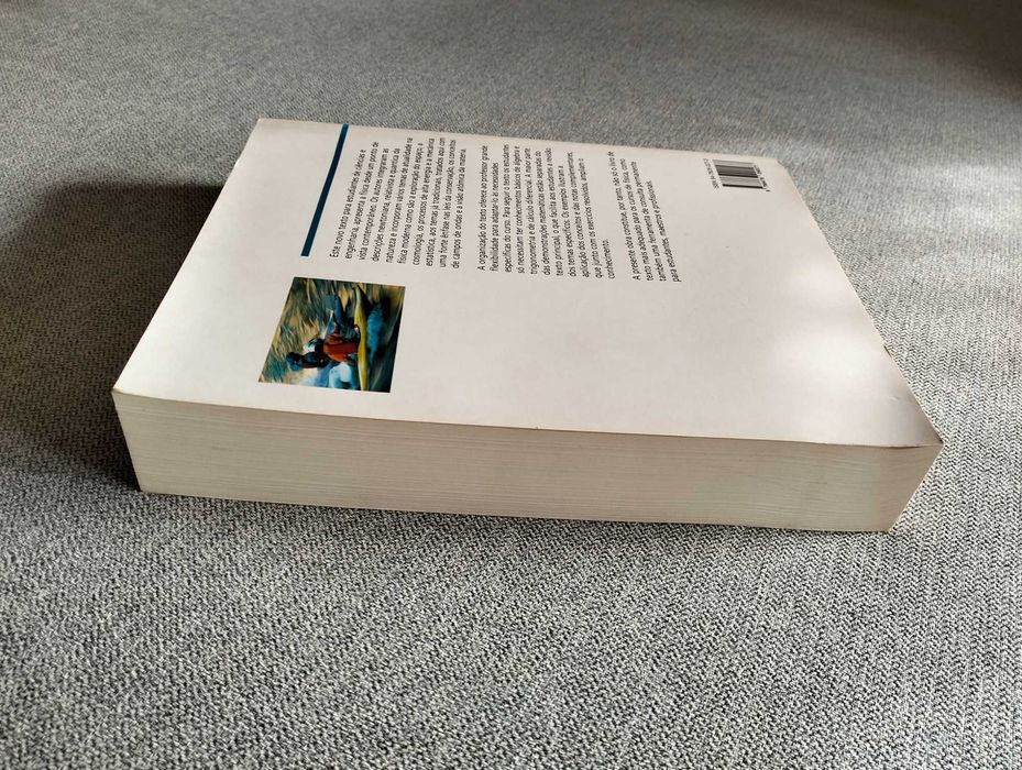 Livro "Física" de Marcelo Alonso & Edward J. Finn
