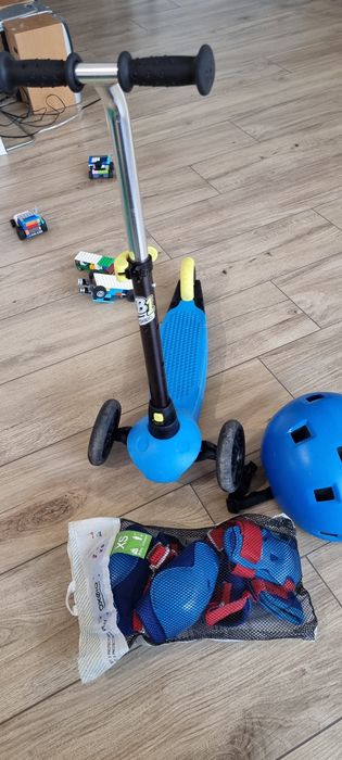 Oxelo b100  b1 hulajnoga  dla dziecka + zestaw kask i ochraniacze