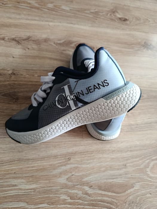 Orginalne buty Calvin Klein