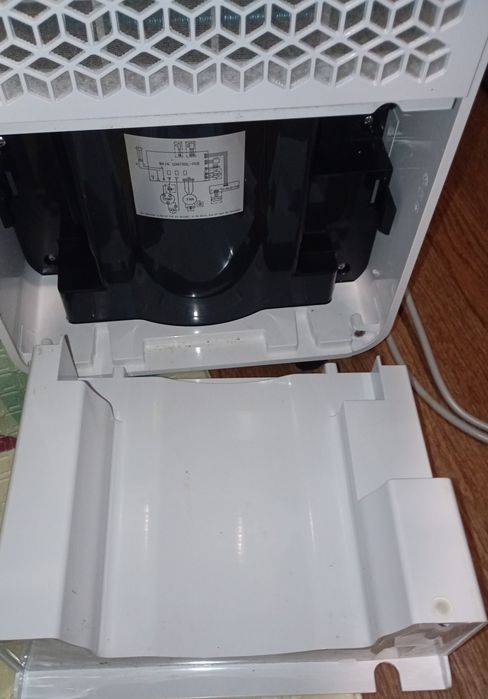 Осушувач повітря  MYCOND Roomer Smart 12