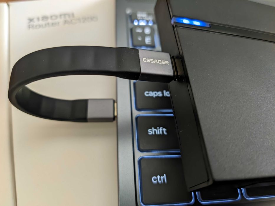 Кабель Thunderbolt Essager USB 4.0 40Gps 8k60hz 240W 12.5см