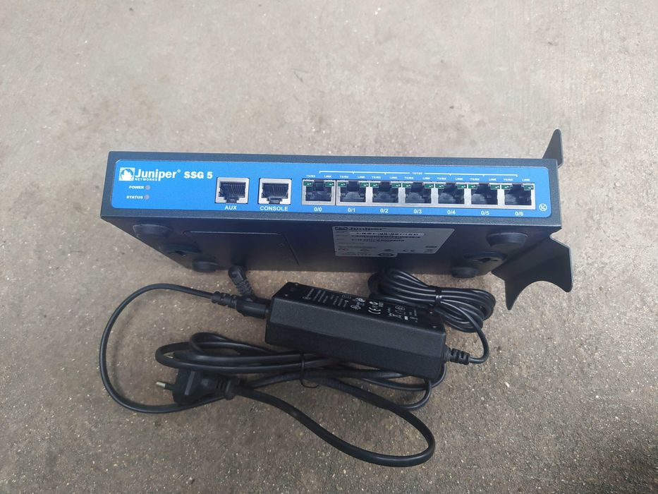 Juniper SSG-5-SH Маршрутизатор межсетевой экран