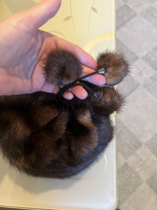 Норкова жіноча шапка