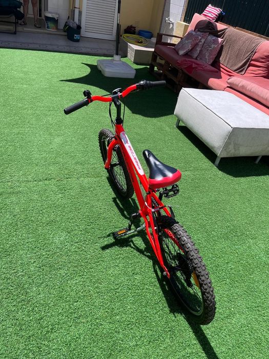 Bicicleta semi nova da Decathlon roda 20