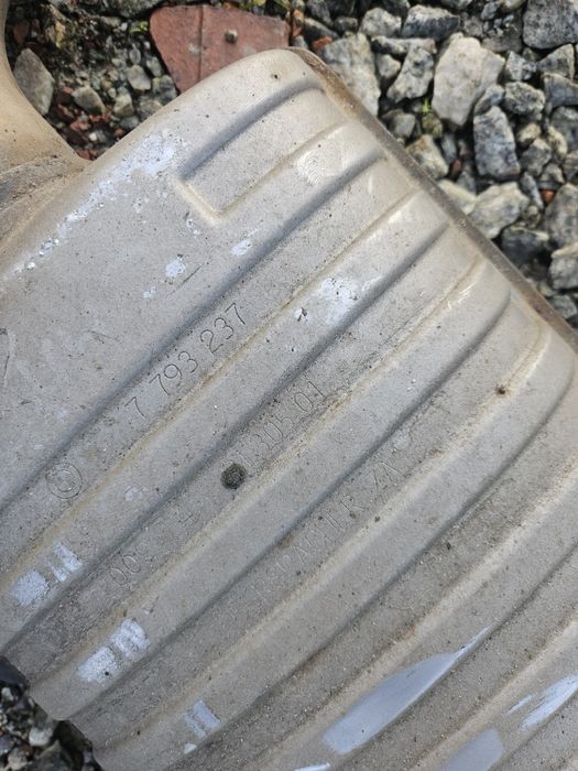 Wydech tłumik Bmw E90 E91 E87 E81 E46 E36 RURA WYDECHOWA układ tłumnik
