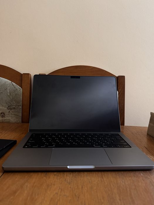 Macbook pro 14 m2 pro 16/512 2024