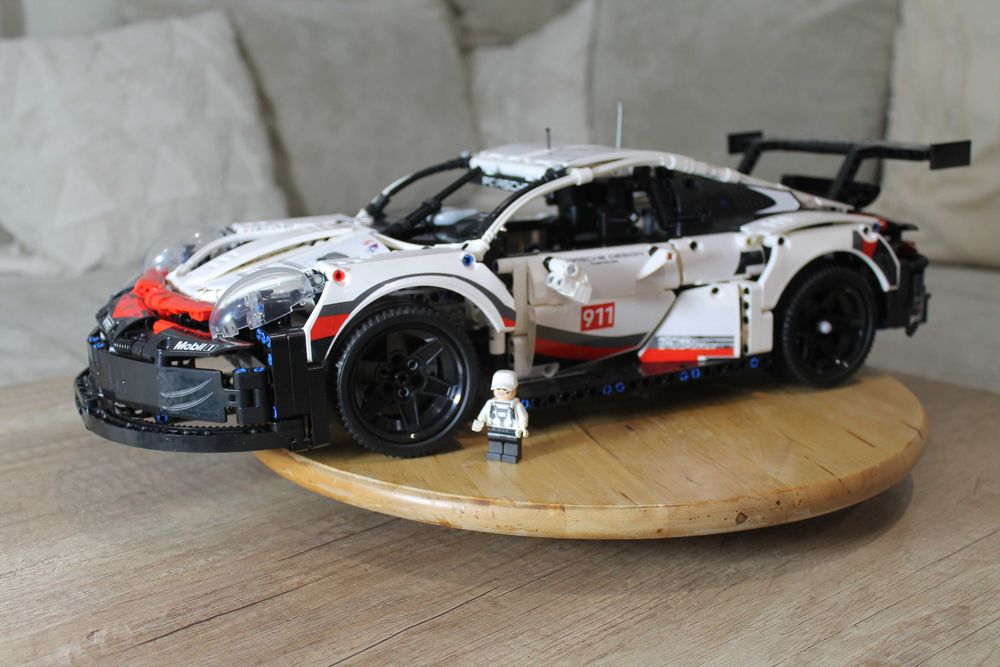 Samochód Sportowy PORSCHE 911 RSR klocki auto 1580 elementów (42096)