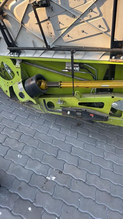 Продам жатку Claas Convio Flex 930