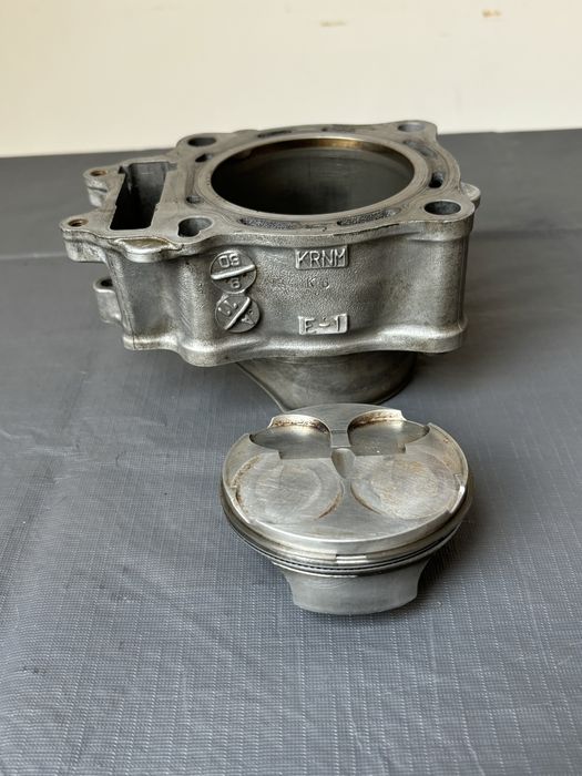 Cylinder+tłok HONDA CRF250 R 10-17