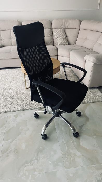 Krzesło biurowe obrotowe