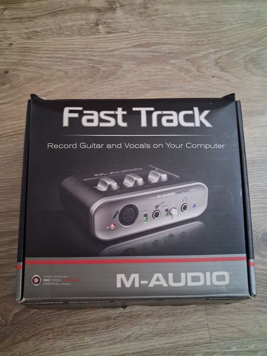 M-AUDIO Fast track