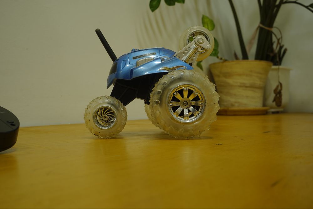 Машинка на пульті Перевертушка