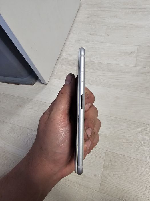 Продам Iphone 6s A1688 16гб