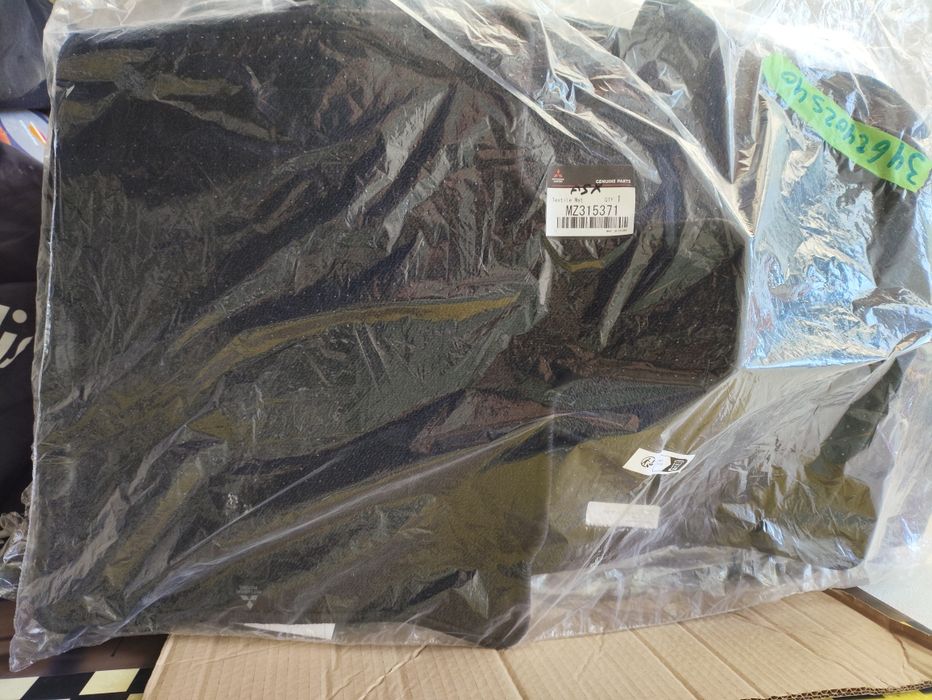 Tapetes originais Mitsubishi Colt 2022 e Mitsubishi ASX 2