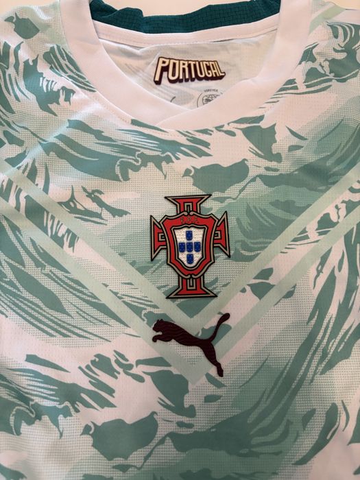 Kits de criança da seleção principal e secundário 2026