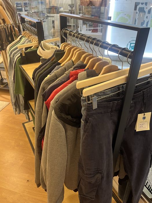 Móvel expositor para loja/showroom/closet