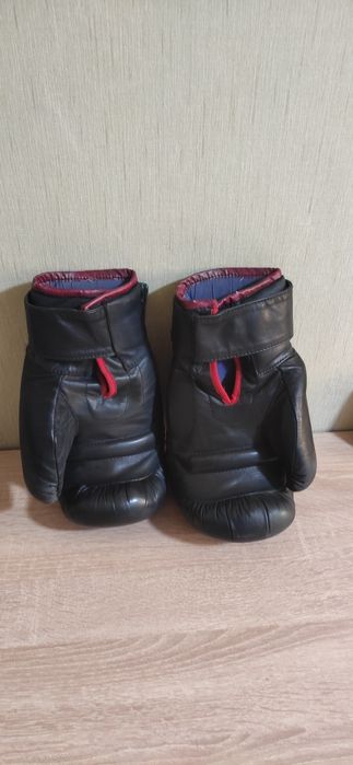 Перчатки для бокса