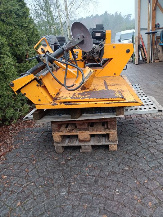 Montazownica do opon ciężarowych