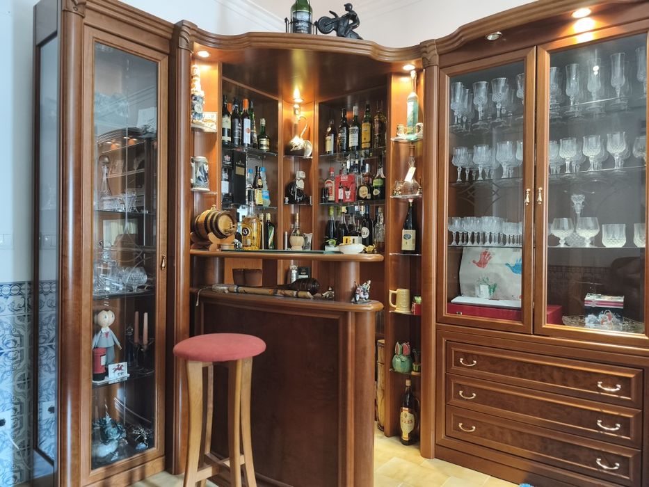 Móvel / Mobília sala com bar Cerejeira maciça