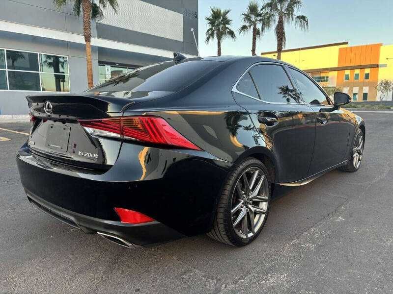 2017 Lexus IS 200t