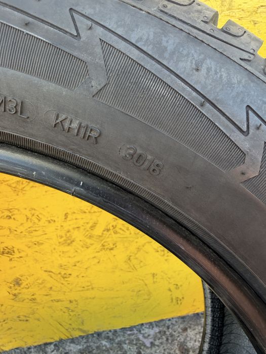 Шини Резина 235.55 R18 Goodyear Зима