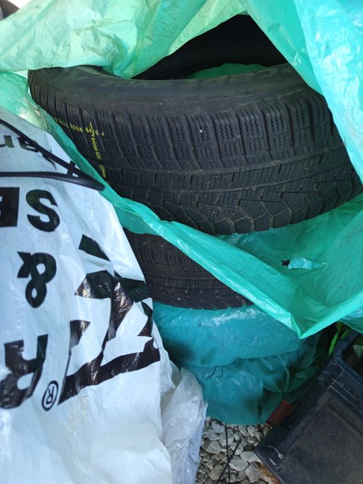 Opony 2 komplety lato zima 225/60/17