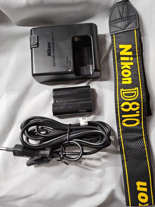 Nikon D 810 COMO NOVA , com apenas 5626 Disparos + Vários accesórios