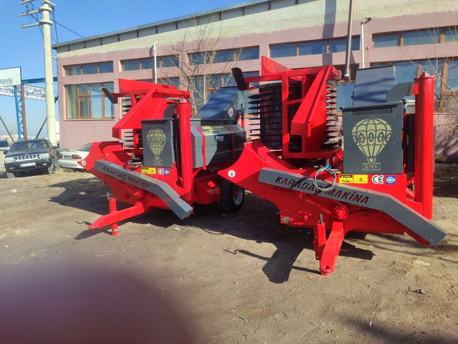 Kombajn do zbioru pestki dyni - KARADAS