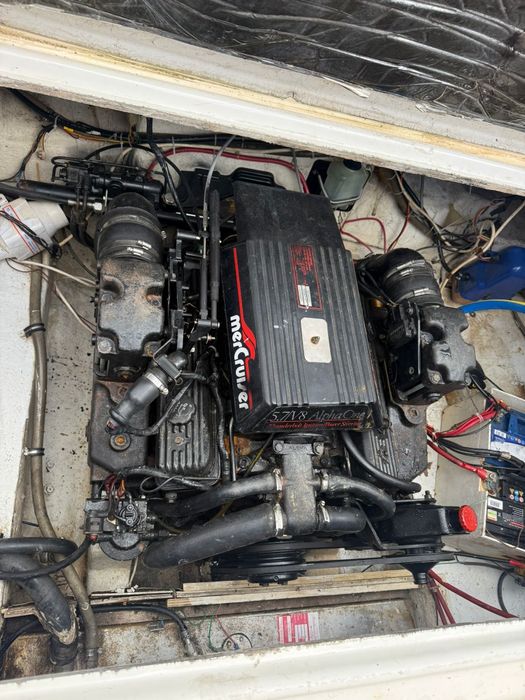 Silnik V8 Mercrusier 5.7 - gaznik