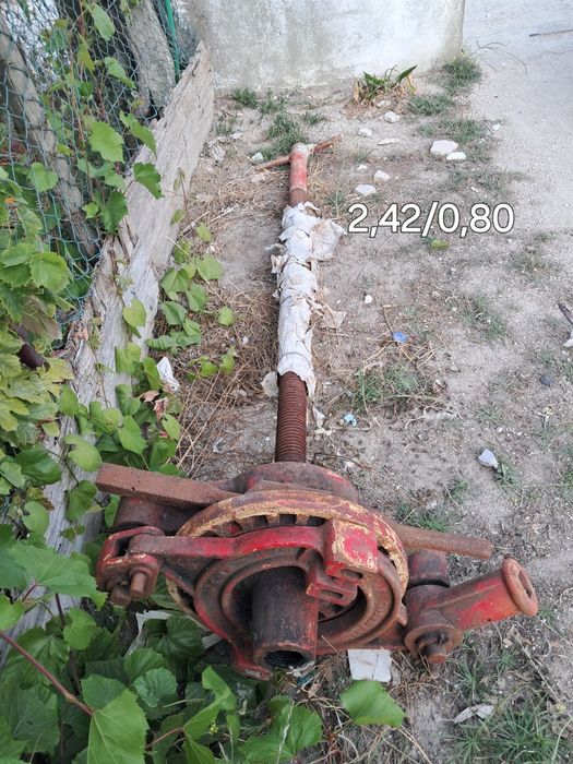 Prensa de lagar antiga,de rosca fina